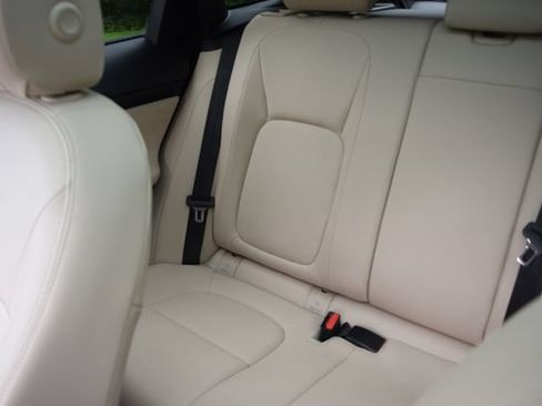 Used 2018 Jaguar F-PACE Premium AWD/4WD image 15