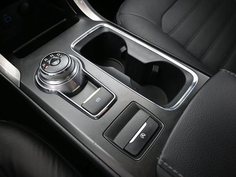 Used 2018 Ford Fusion SE image 6