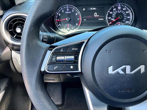 Used 2024 Kia Forte LXS w/ LXS Technology Package FWD image 23