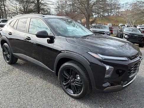 New 2026 Chevrolet Trax ACTIV w/ Driver Confidence Package image 3