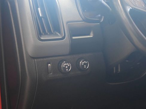 Used 2019 Chevrolet Colorado Z71 AWD/4WD image 41