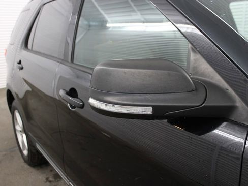 Used 2019 Ford Explorer XLT w/ Equipment Group 201A image 16