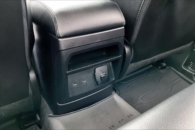 Used 2022 Ford Ranger Lariat w/ Bed Utility Package AWD/4WD image 11