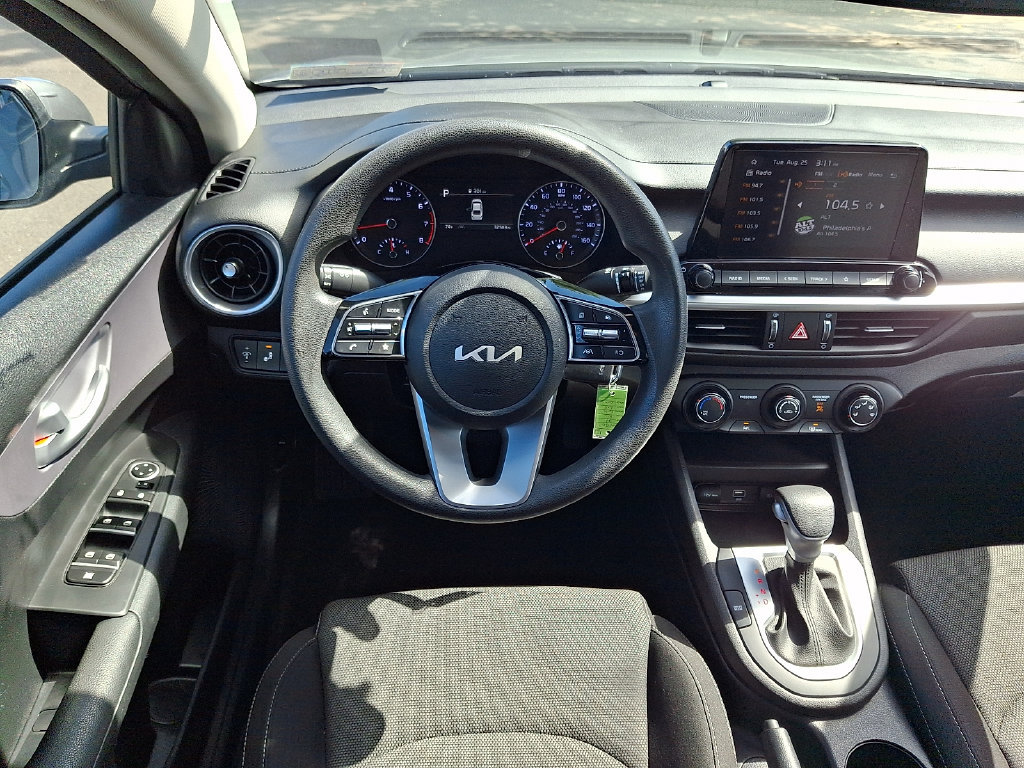 Used 2024 Kia Forte LXS w/ LXS Technology Package FWD image 2
