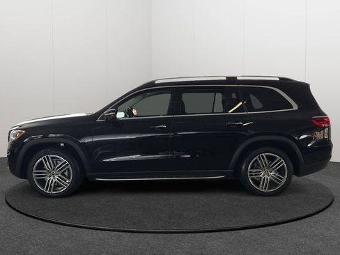 New 2026 Mercedes-Benz GLS 450 4MATIC image 3