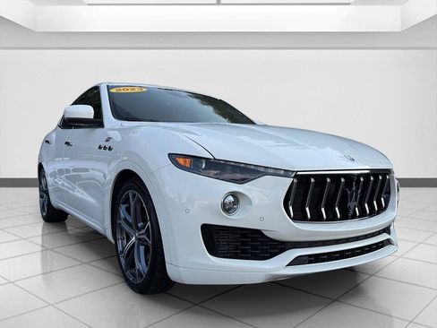 Used 2023 Maserati Levante GT AWD/4WD image 7