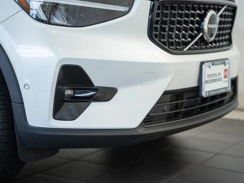 Used 2023 Volvo XC40 B5 Plus w/ Driver Assist Package AWD/4WD image 14