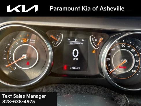 Used 2020 Jeep Wrangler Sport image 9