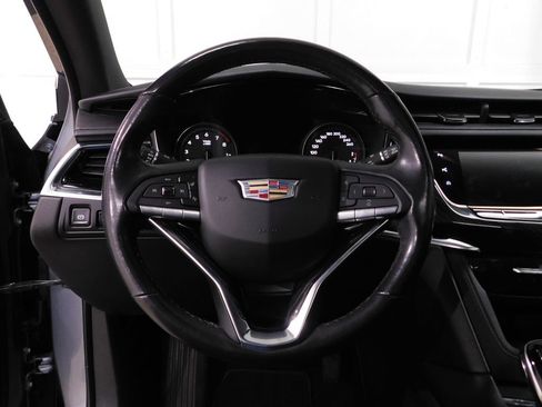 Used 2022 Cadillac XT6 Premium Luxury w/ Technology Package AWD/4WD image 40