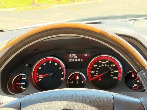 Used 2012 GMC Acadia Denali AWD/4WD image 22