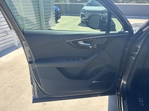 Used 2026 Audi Q7 3.0T Premium Plus image 10