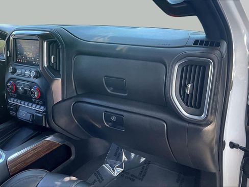 Used 2022 Chevrolet Silverado 2500 High Country w/ Safety Package II AWD/4WD image 19