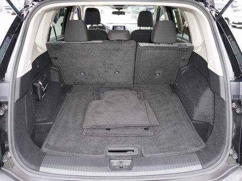 Used 2022 Nissan Rogue SV image 9