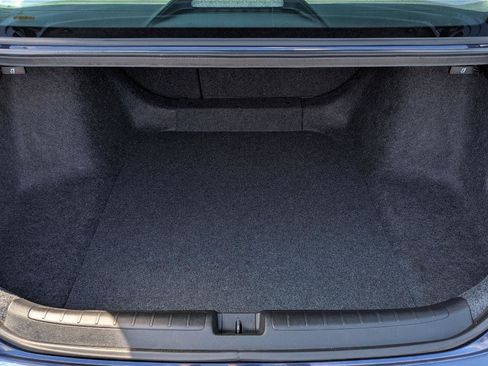 Used 2019 Honda Accord EX image 10
