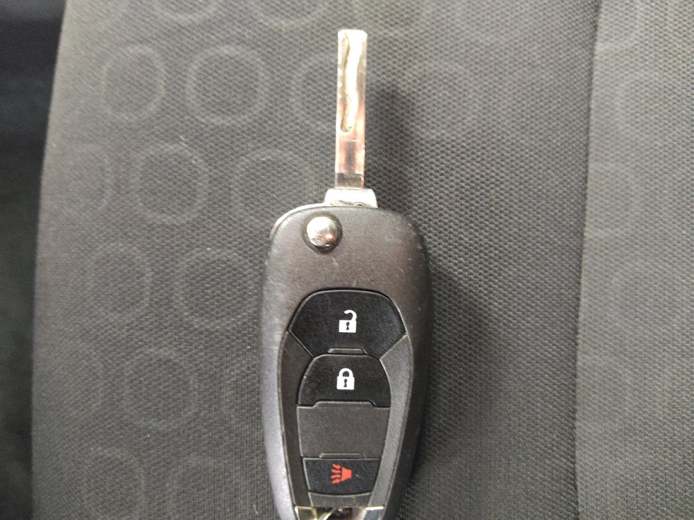 Used 2020 Chevrolet Trax LS FWD image 32