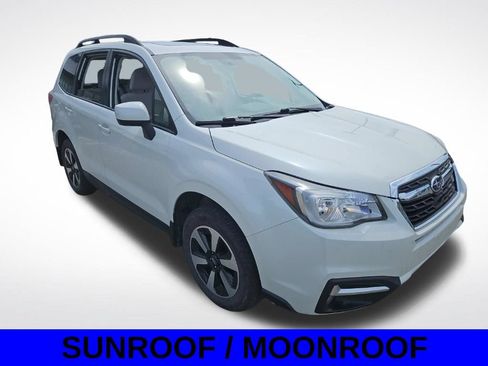 Used 2018 Subaru Forester 2.5i Premium AWD/4WD image 3