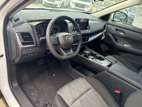 New 2026 Nissan Rogue SV FWD image 10