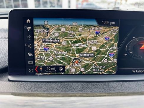 Used 2018 BMW 330e image 18