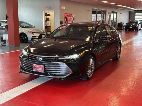 Certified 2022 Toyota Avalon Limited w/ Advanced Safety Package FWD image 7