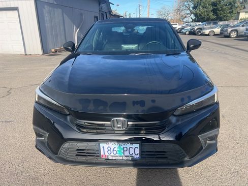 Used 2023 Honda Civic Sport image 2