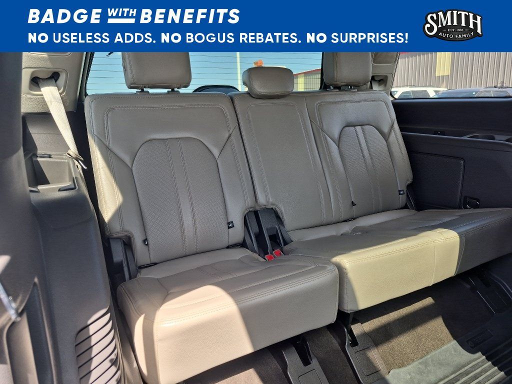 Used 2021 Ford Expedition Limited AWD/4WD image 15