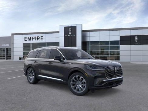 New 2026 Lincoln Aviator AWD image 7