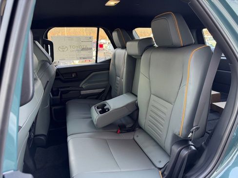 New 2025 Toyota 4Runner Trailhunter image 8