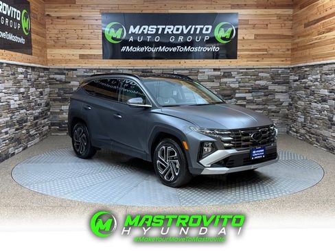 Used 2025 Hyundai Tucson Limited AWD/4WD image 1