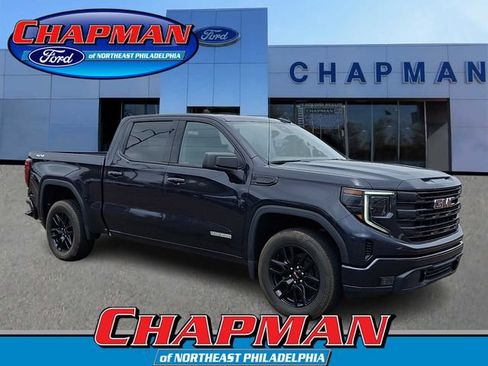 Used 2024 GMC Sierra 1500 Elevation AWD/4WD image 1