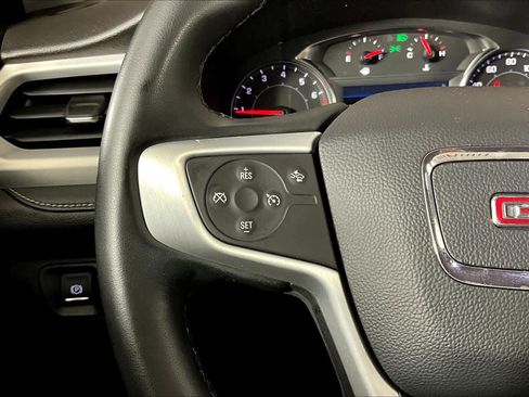 Used 2023 GMC Acadia SLT image 23