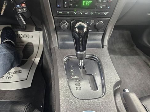 Used 2002 Ford Thunderbird RWD image 15