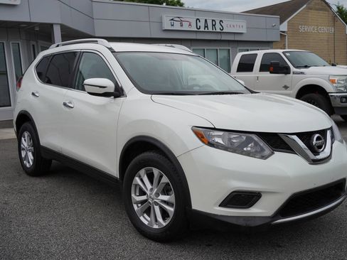 Used 2016 Nissan Rogue SV FWD image 3