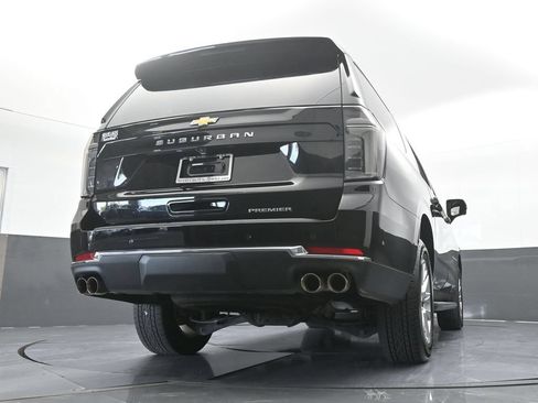 Used 2026 Chevrolet Suburban Premier AWD/4WD image 68