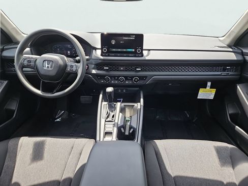 Certified 2025 Honda Accord SE image 11