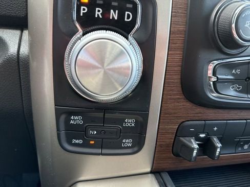 Used 2015 RAM 1500 Laramie AWD/4WD image 27