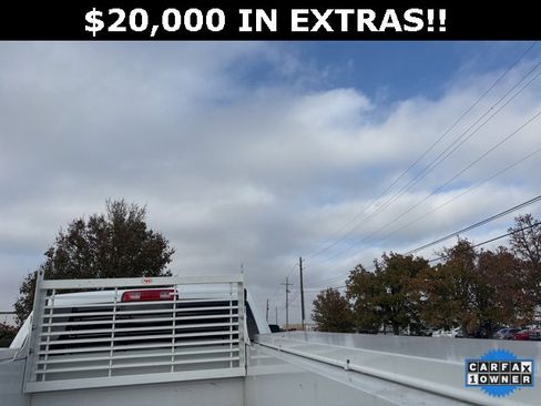 Used 2024 RAM 3500 Tradesman w/ Chrome Appearance Group image 25