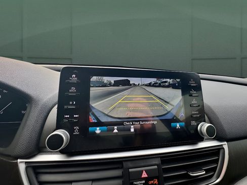 Used 2019 Honda Accord EX-L image 25