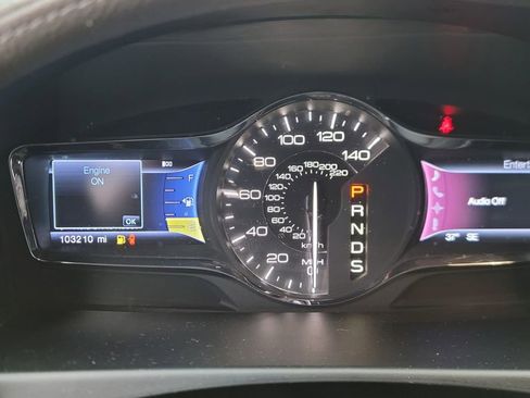 Used 2013 Lincoln MKX Base image 19