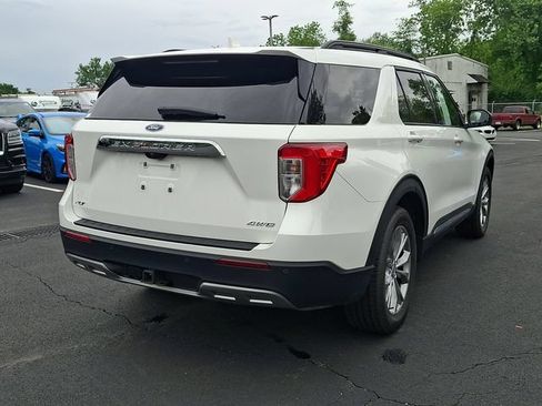 Certified 2023 Ford Explorer XLT w/ Equipment Group 202A AWD/4WD image 13