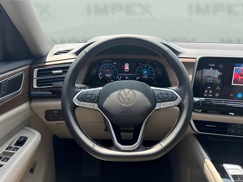 Used 2026 Volkswagen Atlas SE AWD/4WD image 10