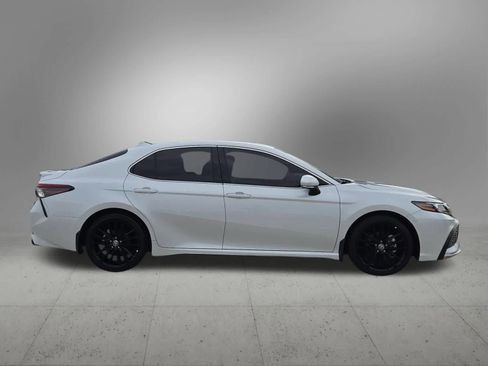 Used 2024 Toyota Camry XSE FWD image 7