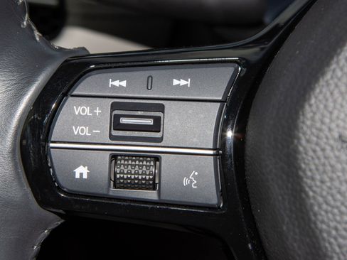 Certified 2023 Honda HR-V EX-L image 20