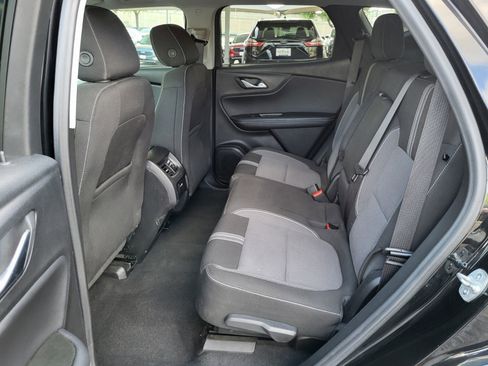 Used 2025 Chevrolet Blazer LT image 17