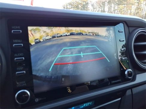 Used 2023 Toyota Tacoma TRD Off-Road w/ Technology Package image 18