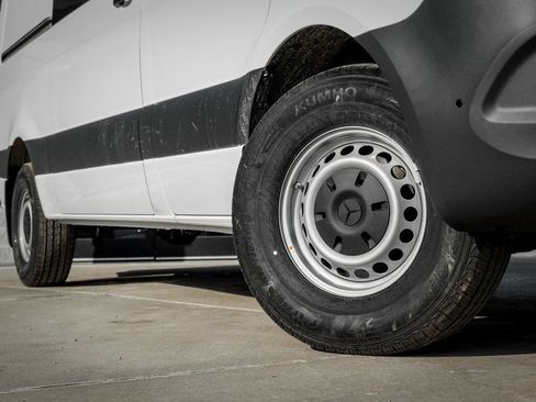 Used 2026 Mercedes-Benz Sprinter 2500 image 7