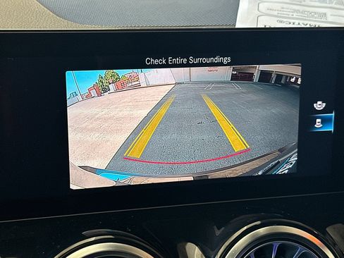 Certified 2022 Mercedes-Benz GLB 250 4MATIC image 24