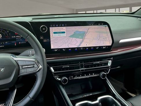 Used 2026 Chevrolet Traverse Z71 w/ Driver Confidence Package image 9