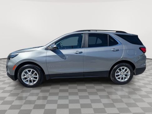 Used 2024 Chevrolet Equinox LT AWD/4WD image 2