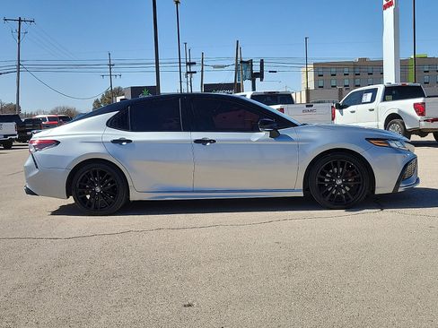 Used 2023 Toyota Camry XSE w/ Navigation Package image 5