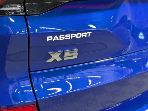 Used 2026 BMW X5 M60i image 11